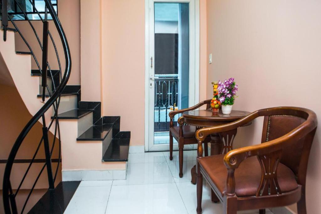 Hotel Cozy Ho Chi Minh City Exterior photo
